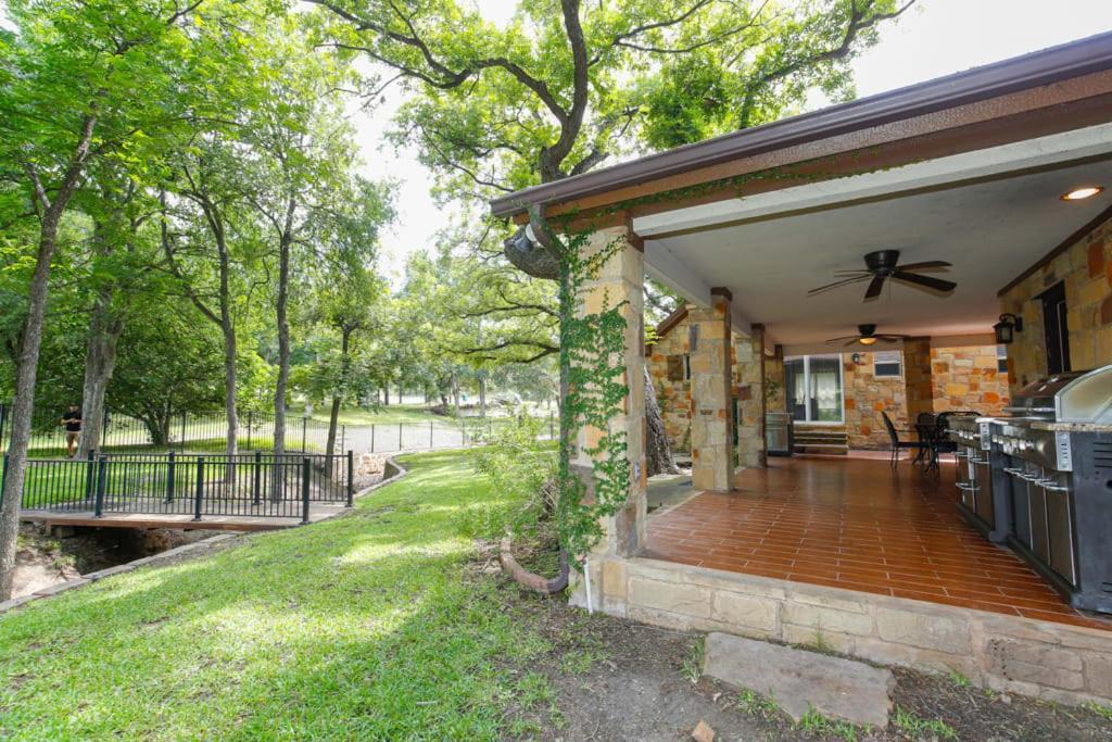 Lake Lbj 4Br Home W/ Boat Deck, Huge Yard Хорсшу-Бей Екстер'єр фото